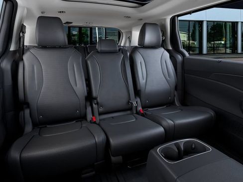New 2026 Kia Carnival SX Prestige FWD image 16