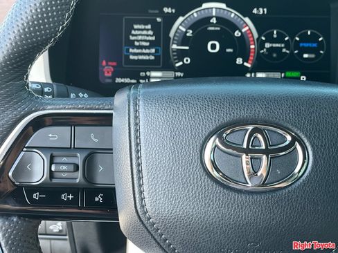 Used 2023 Toyota Sequoia Capstone AWD/4WD image 24