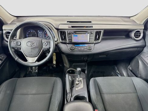 Used 2018 Toyota RAV4 XLE AWD/4WD image 24