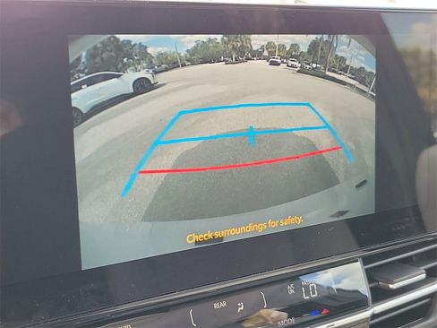 New 2026 Toyota Sienna XLE image 26