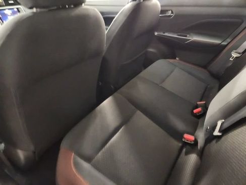 Used 2022 Nissan Versa SR w/ Convenience Package FWD image 29