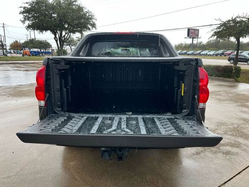 Used 2005 Chevrolet Avalanche Z66 w/ Preferred Equipment Group image 7