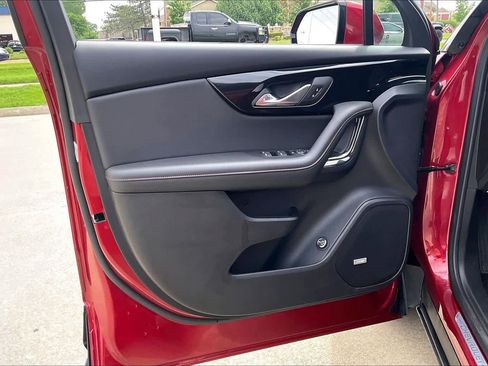 Used 2025 Chevrolet Blazer RS image 21