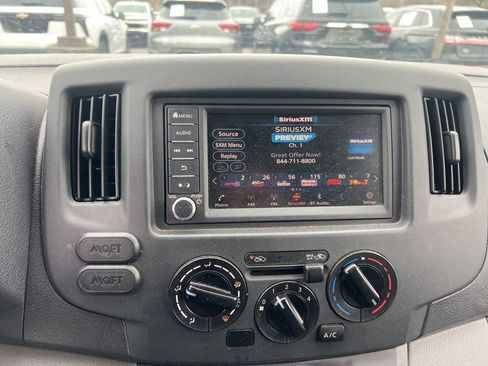 Used 2021 Nissan NV200 S image 23