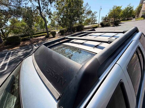 Used 2003 Nissan Pathfinder SE w/ SE Popular Pkg image 9