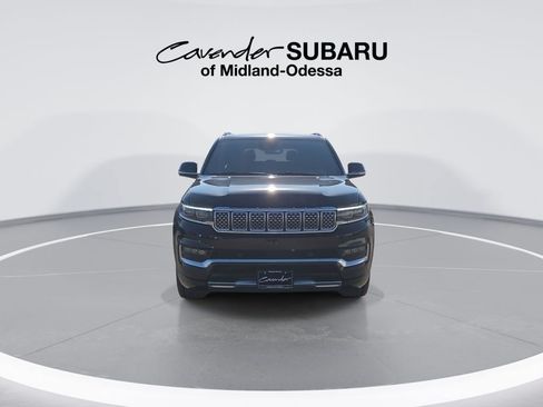 Used 2023 Jeep Grand Wagoneer 4WD image 3
