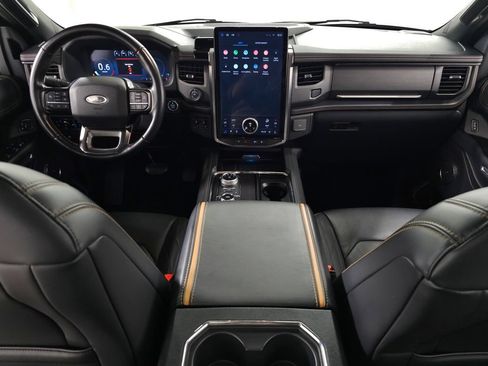 Used 2024 Ford Expedition Platinum AWD/4WD image 16