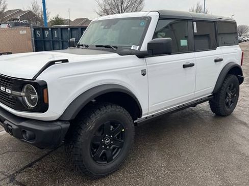 New 2025 Ford Bronco Big Bend w/ Black Diamond Package image 3