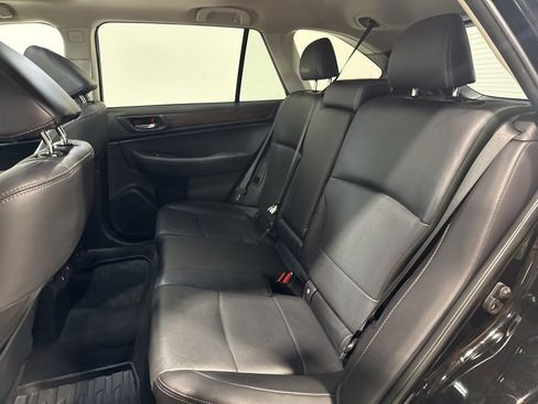 Used 2017 Subaru Outback 2.5i Limited image 33