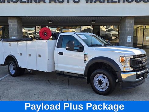 Used 2022 Ford F550 2WD Regular Cab Super Duty image 2
