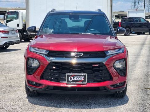 Used 2023 Chevrolet TrailBlazer RS w/ Convenience Package AWD/4WD image 2