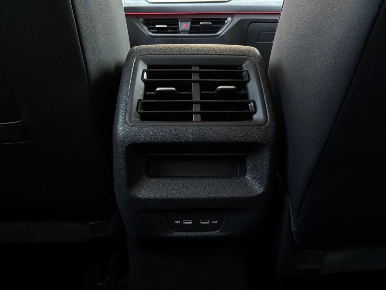 Used 2026 Volkswagen Tiguan SE FWD image 13