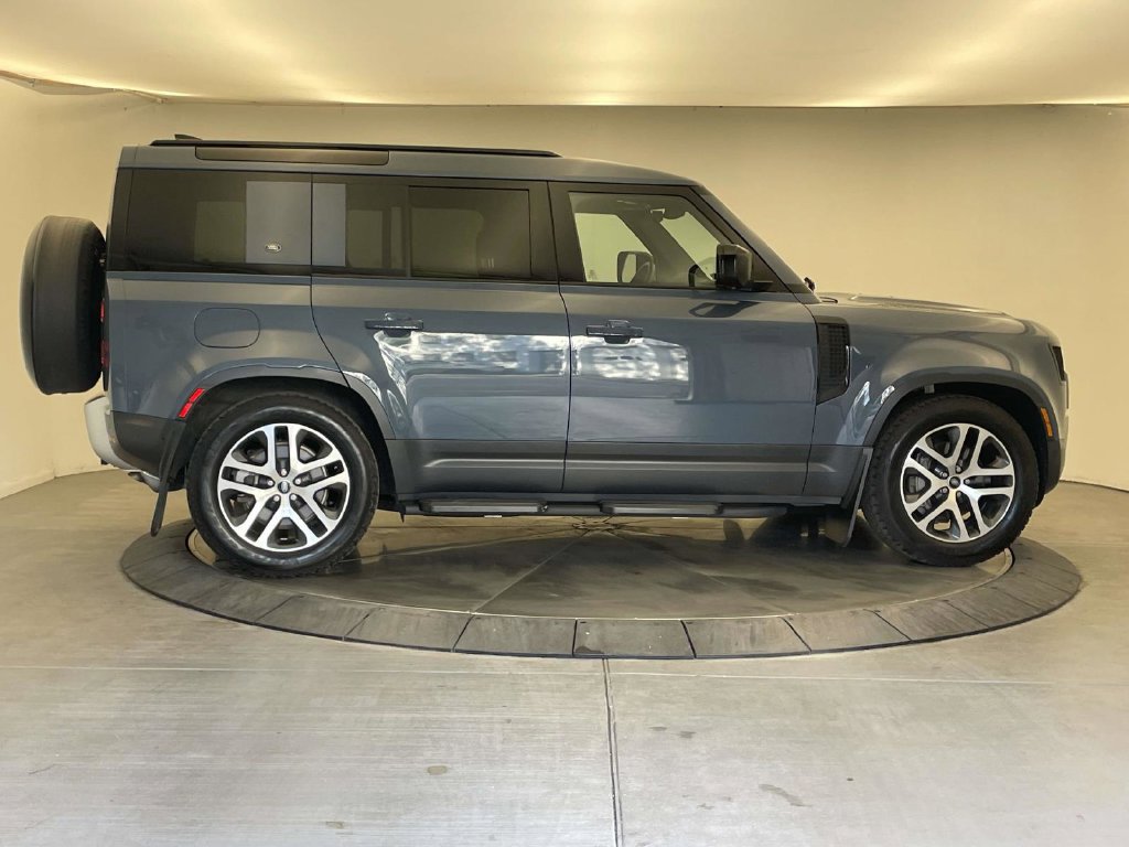 Used 2024 Land Rover Defender 110 S AWD/4WD image 6