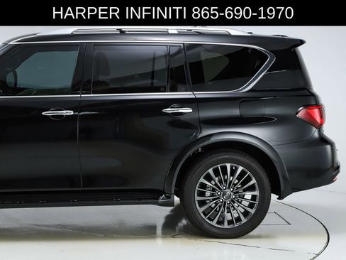Used 2024 INFINITI QX80 Sensory image 4