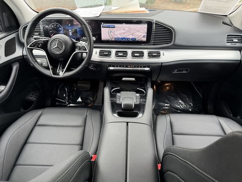 Certified 2025 Mercedes-Benz GLE 450e 4MATIC image 33