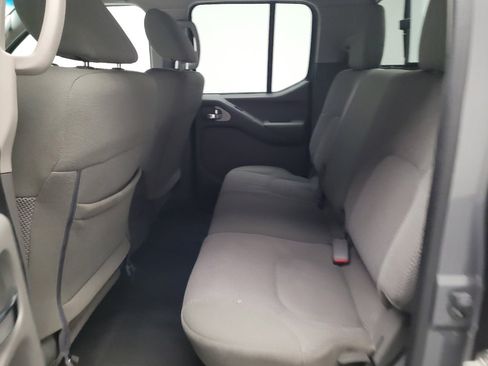 Used 2019 Nissan Frontier SV w/ Value Truck Package RWD image 18