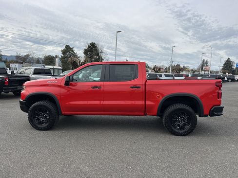 Used 2026 Chevrolet Silverado 1500 ZR2 image 2