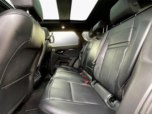 Used 2024 Land Rover Range Rover Evoque Dynamic SE image 22