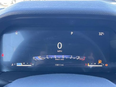 Used 2023 Jeep Grand Cherokee Altitude image 34