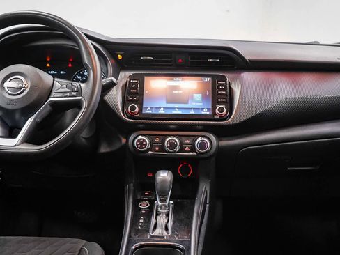 Used 2023 Nissan Kicks SV image 13