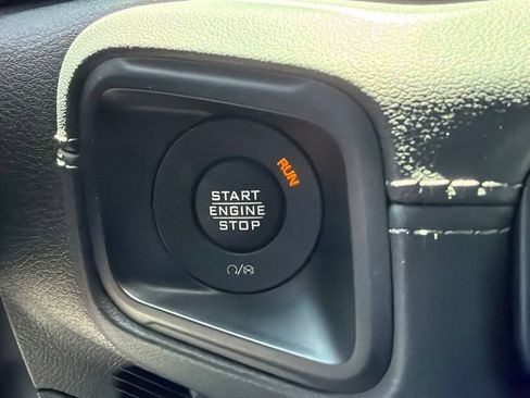 Used 2024 Jeep Wrangler High Altitude AWD/4WD image 29