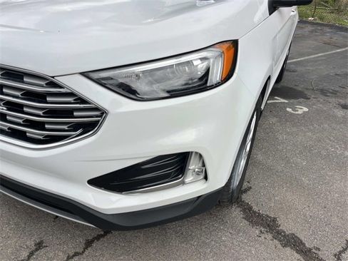 Certified 2022 Ford Edge SEL w/ Convenience Package image 9