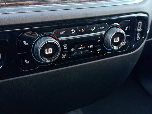 Used 2024 Chevrolet Silverado 1500 RST image 15