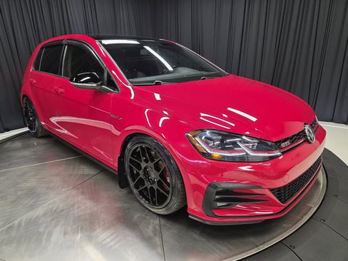 Used 2020 Volkswagen GTI SE image 53