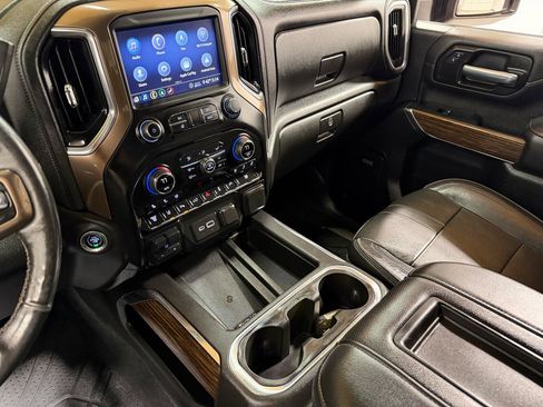 Used 2020 Chevrolet Silverado 2500 High Country AWD/4WD image 19