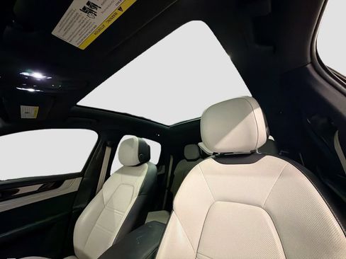 Certified 2024 Porsche Cayenne Coupe AWD/4WD image 23