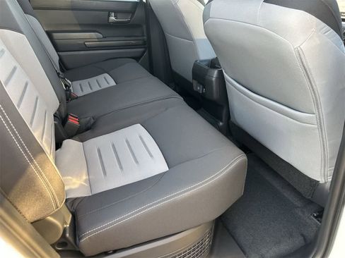 Used 2025 Toyota Tacoma TRD Sport w/ TRD Sport Upgrade Package image 13