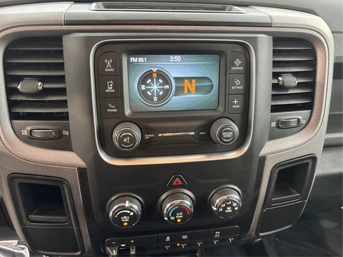 Used 2016 RAM 3500 Tradesman w/ Chrome Appearance Group AWD/4WD image 34