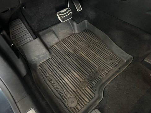 Used 2024 Ford Edge ST-Line w/ Class II Trailer Tow Package image 30