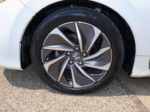 Used 2019 Honda Insight Touring image 10