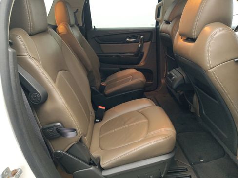 Used 2015 GMC Acadia SLT FWD image 19