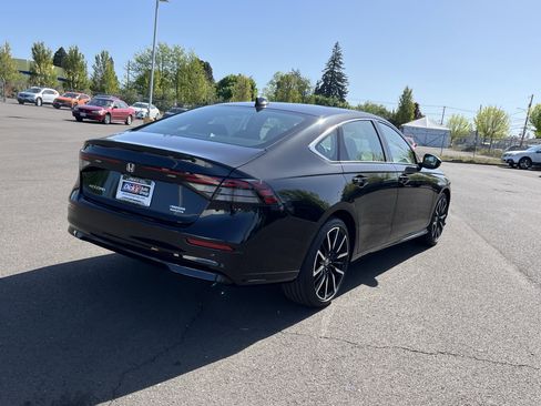 New 2026 Honda Accord Touring image 5