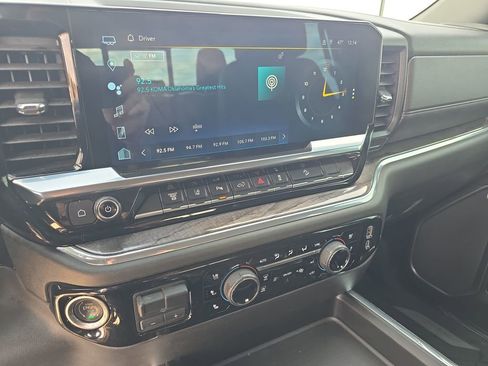 Used 2024 Chevrolet Silverado 2500 LTZ w/ LTZ Plus Package AWD/4WD image 21