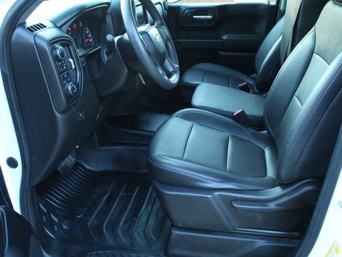 Used 2021 Chevrolet Silverado 1500 W/T w/ WT Value Package AWD/4WD image 16