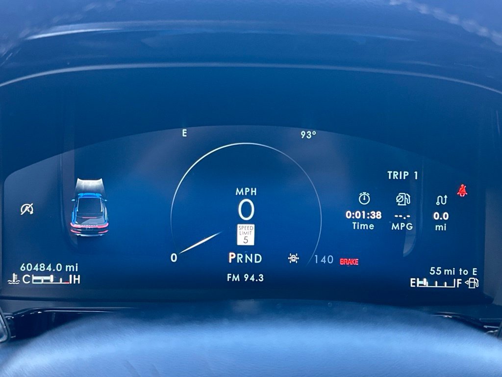 Used 2023 Lincoln Corsair AWD image 23