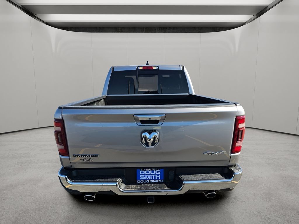 Used 2022 RAM 1500 Laramie AWD/4WD image 2