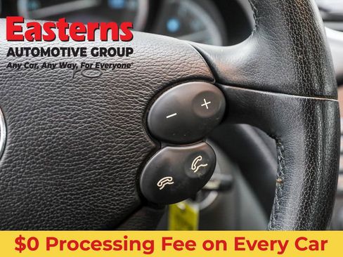 Used 2005 Mercedes-Benz SL 500 image 16