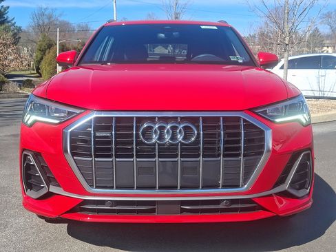 Used 2022 Audi Q3 2.0T Premium Plus image 2