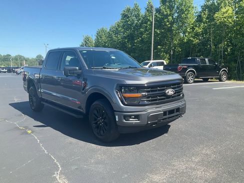 New 2026 Ford F150 XLT w/ Equipment Group 302A MID AWD/4WD image 3