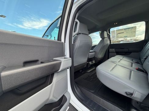 New 2026 Ford F550 4x4 Crew Cab image 17