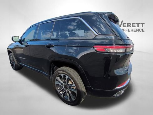 Used 2022 Jeep Grand Cherokee Overland w/ Luxury Tech Group IV image 5