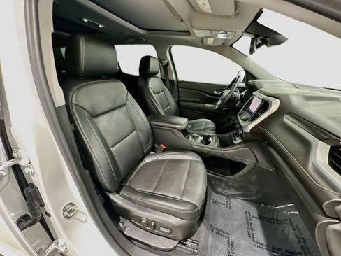 Certified 2022 GMC Acadia SLT w/ Elevation Edition FWD image 28