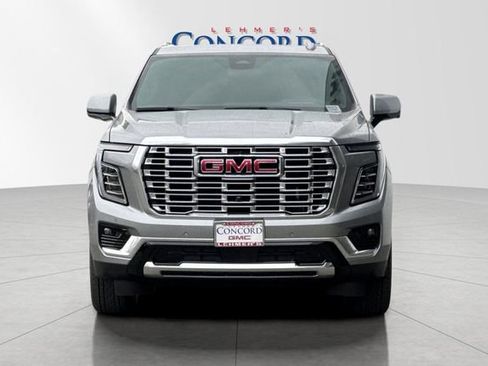 New 2026 GMC Yukon XL Denali w/ Sun & Power Step Package AWD/4WD image 9