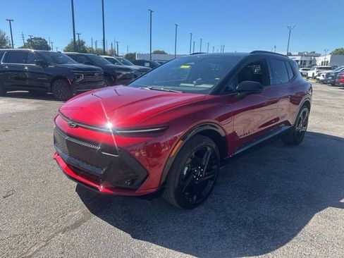 New 2026 Chevrolet Equinox EV RS image 7