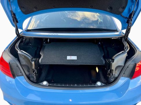 Used 2016 BMW M4 Convertible image 26