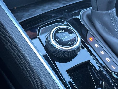 Used 2026 Chevrolet Colorado Trail Boss image 32